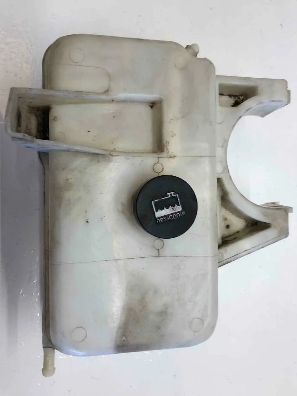 2002 - 2009 GMC ENVOY Engine Coolant Recovery Overflow Bottle Tank 15762761 OEM