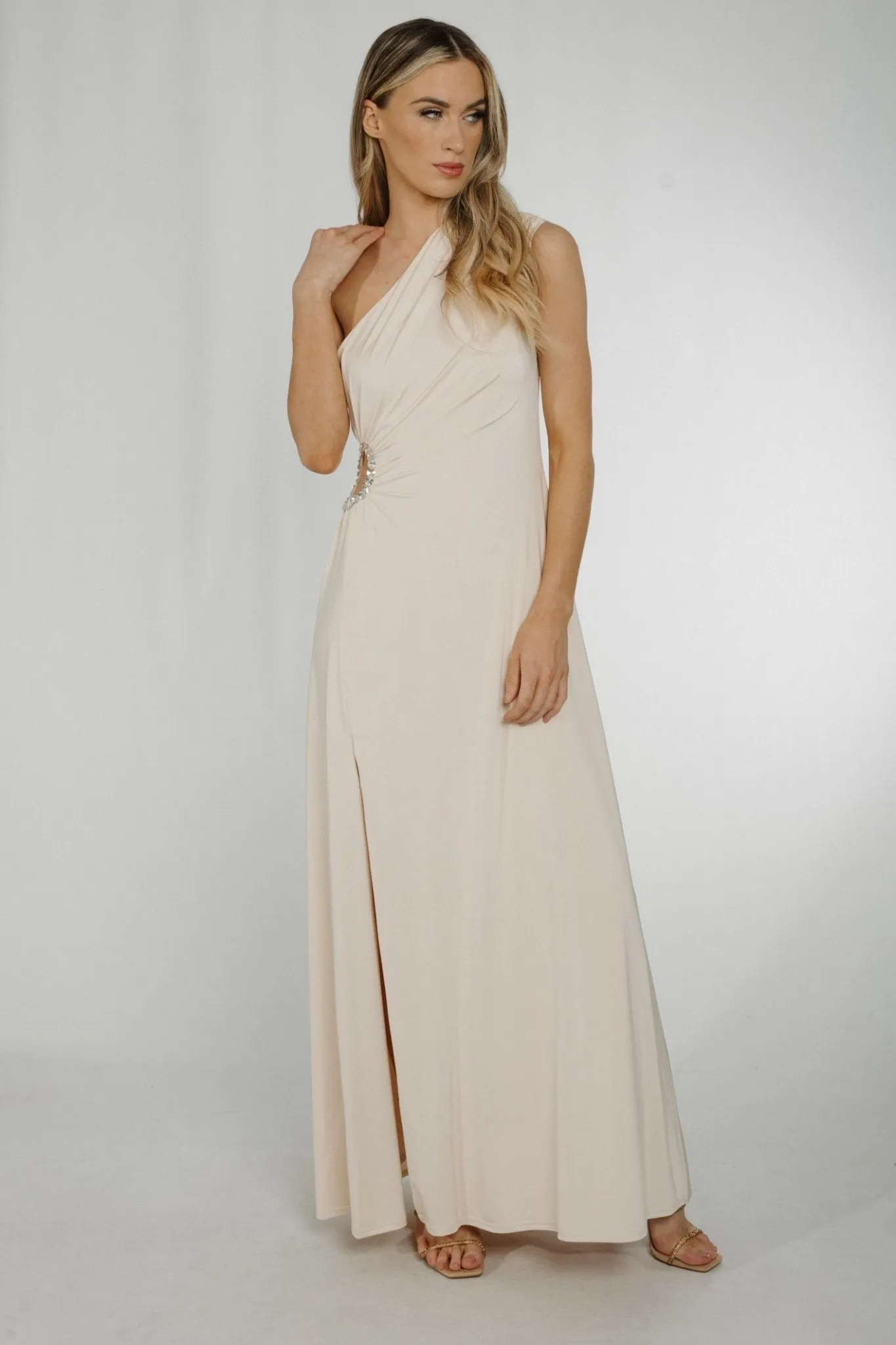 Alana One Shoulder Ruched Dress In Cream