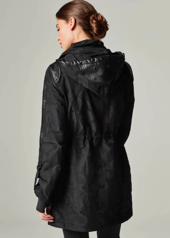 Blanc Nior Camo Anorak - Black