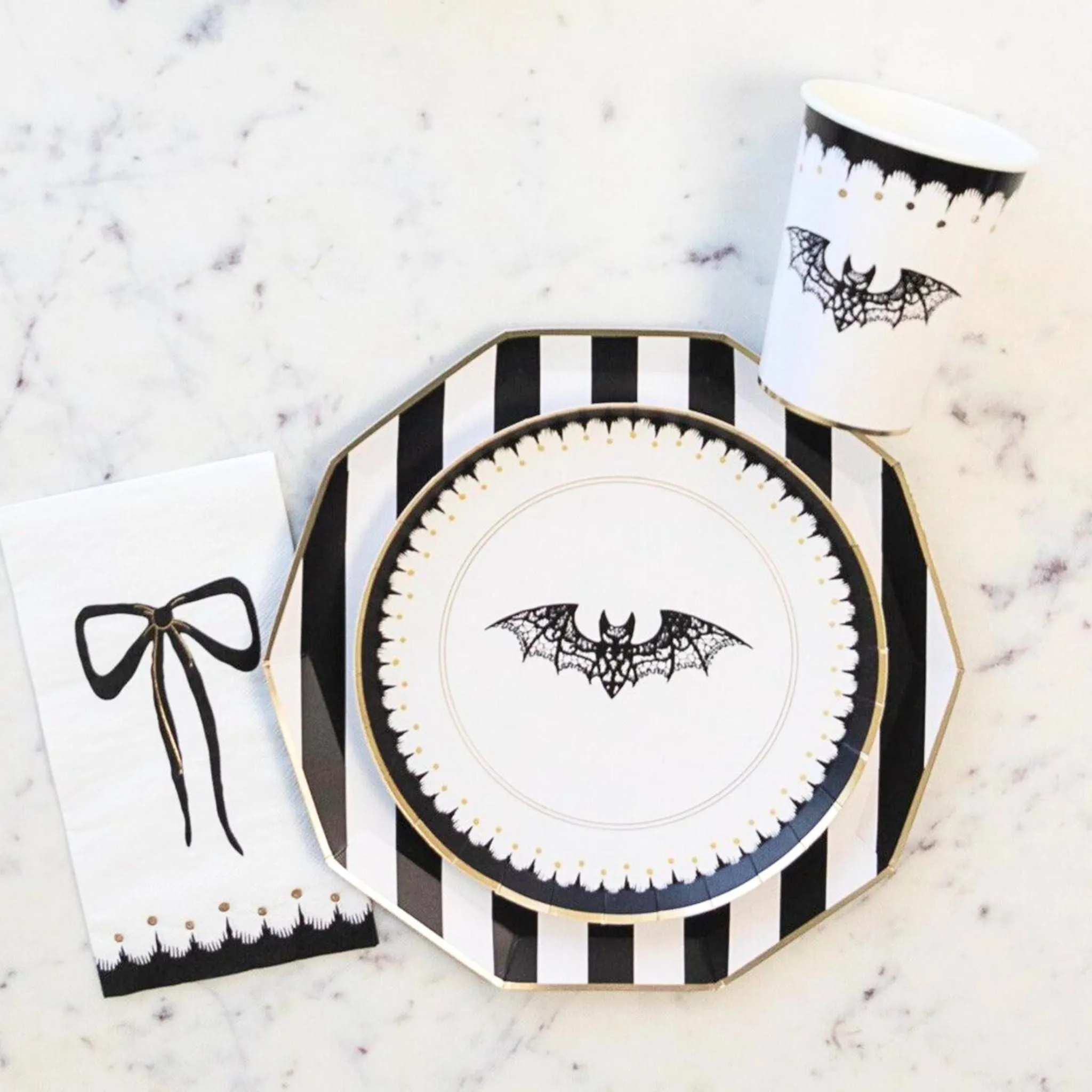 Elegant Black & White Bows & Bats Paper Party Napkins | Halloween | Set 20