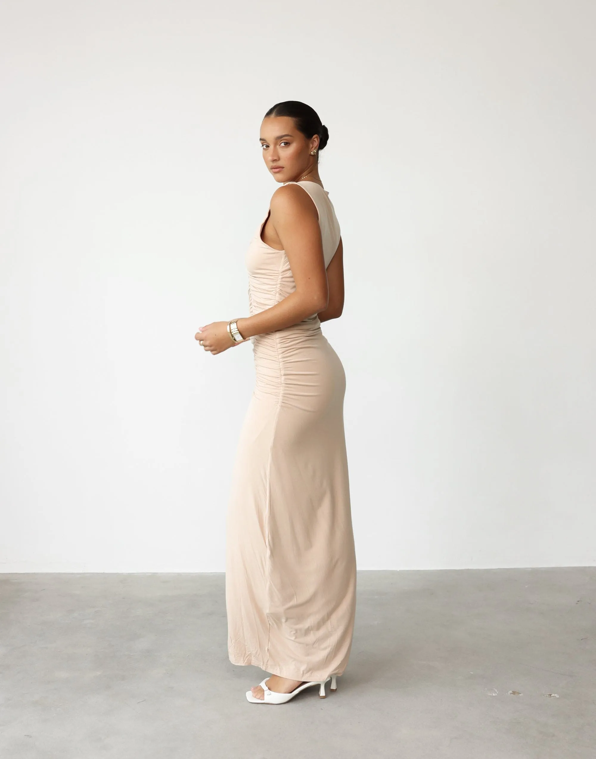 Everleigh Maxi Dress (Beige)