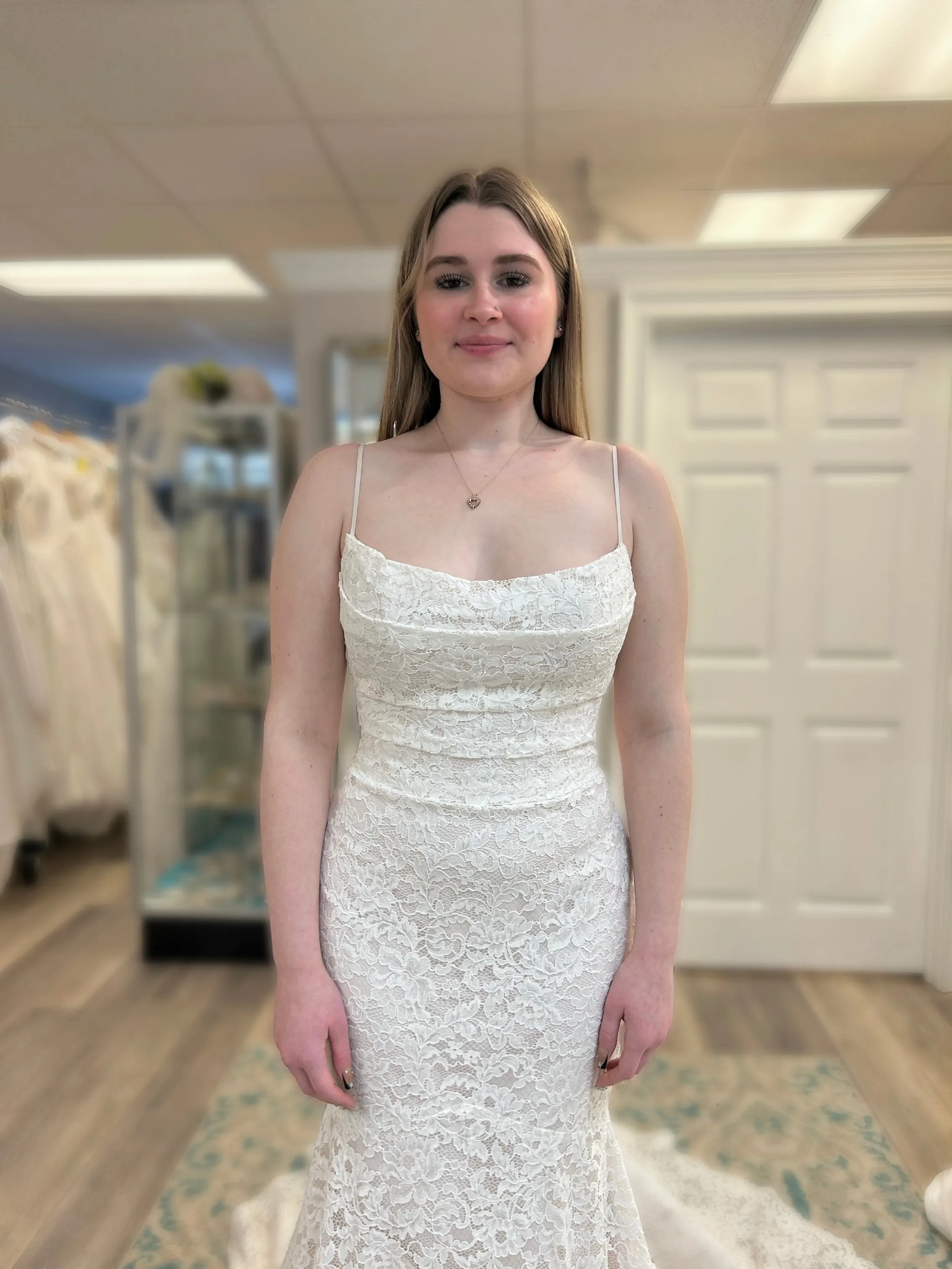 Paloma Blanca 5007 Wedding Dress Sample