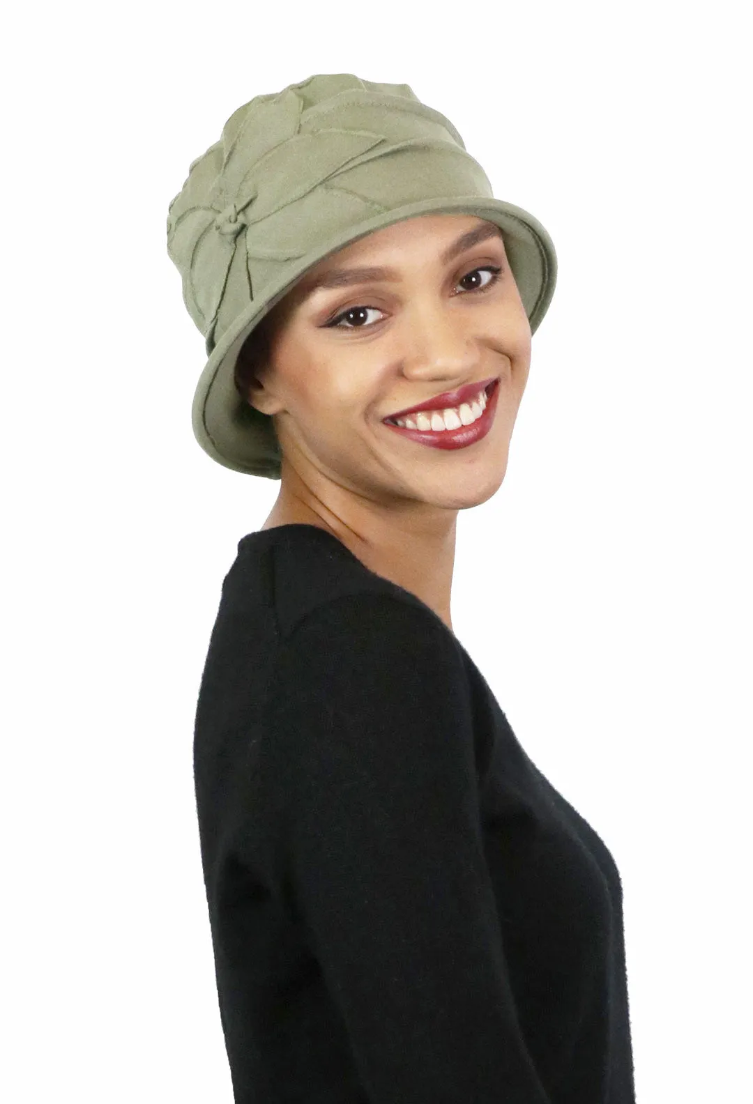 Seattle Chic Combed Cotton Cloche Hat for Women 50  UPF Sun Protection