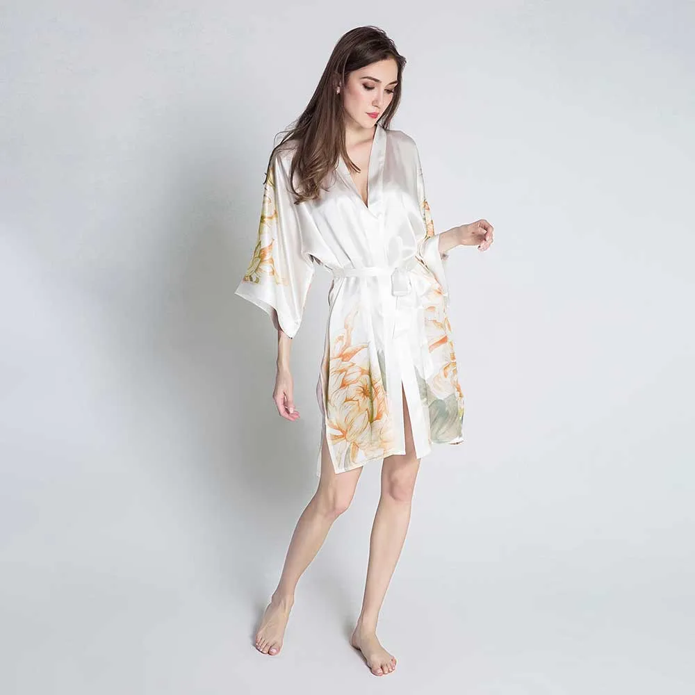 Silk Kiku Short Kimono Robe