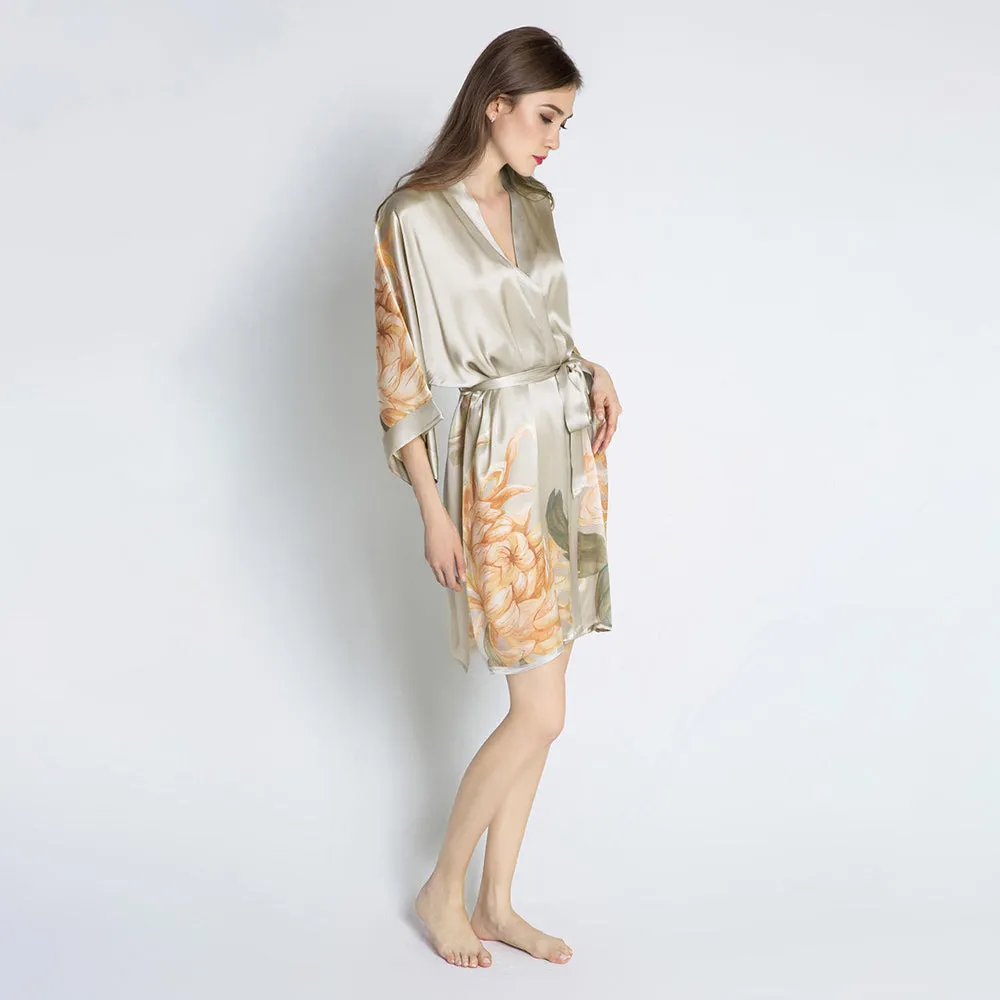 Silk Kiku Short Kimono Robe