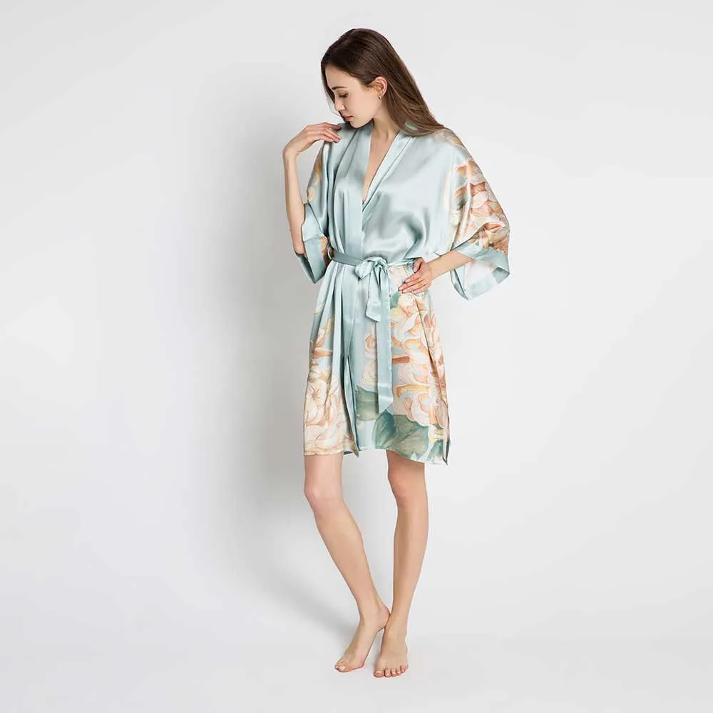 Silk Kiku Short Kimono Robe