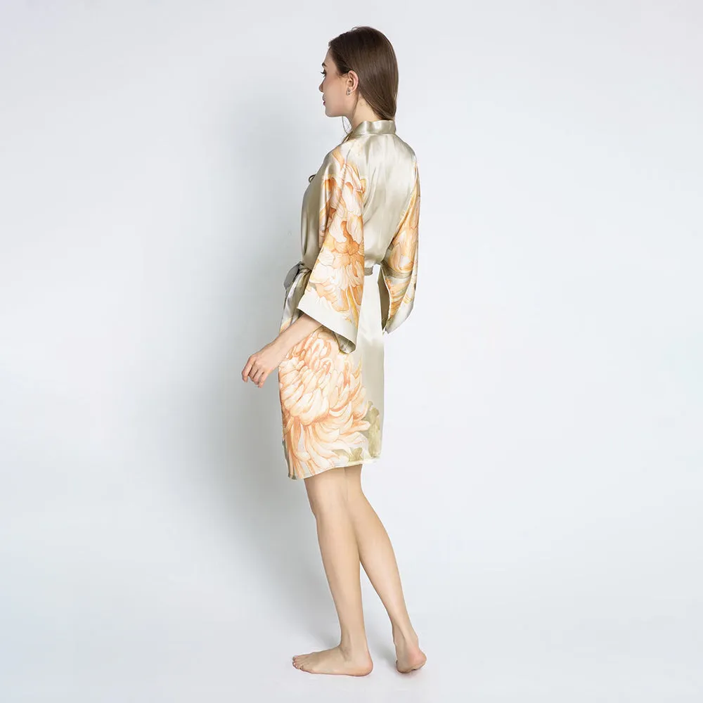 Silk Kiku Short Kimono Robe