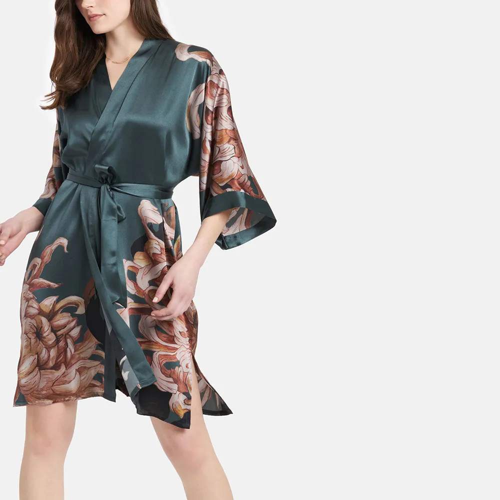 Silk Kiku Short Kimono Robe